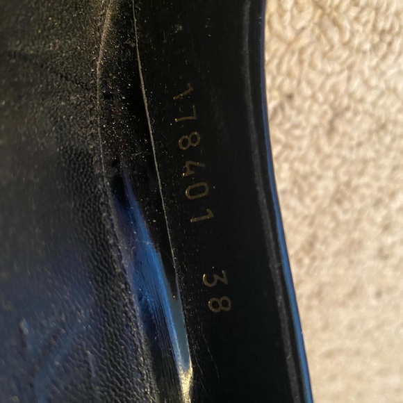 Alexander McQueen heels with skull - Picture 8 of 8